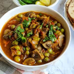 Matar Mushroom Curry